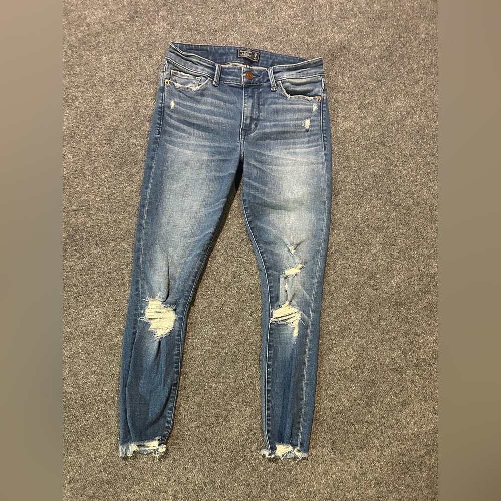 Abercrombie & Fitch Blue Distressed Skinny Jeans 25-0’s